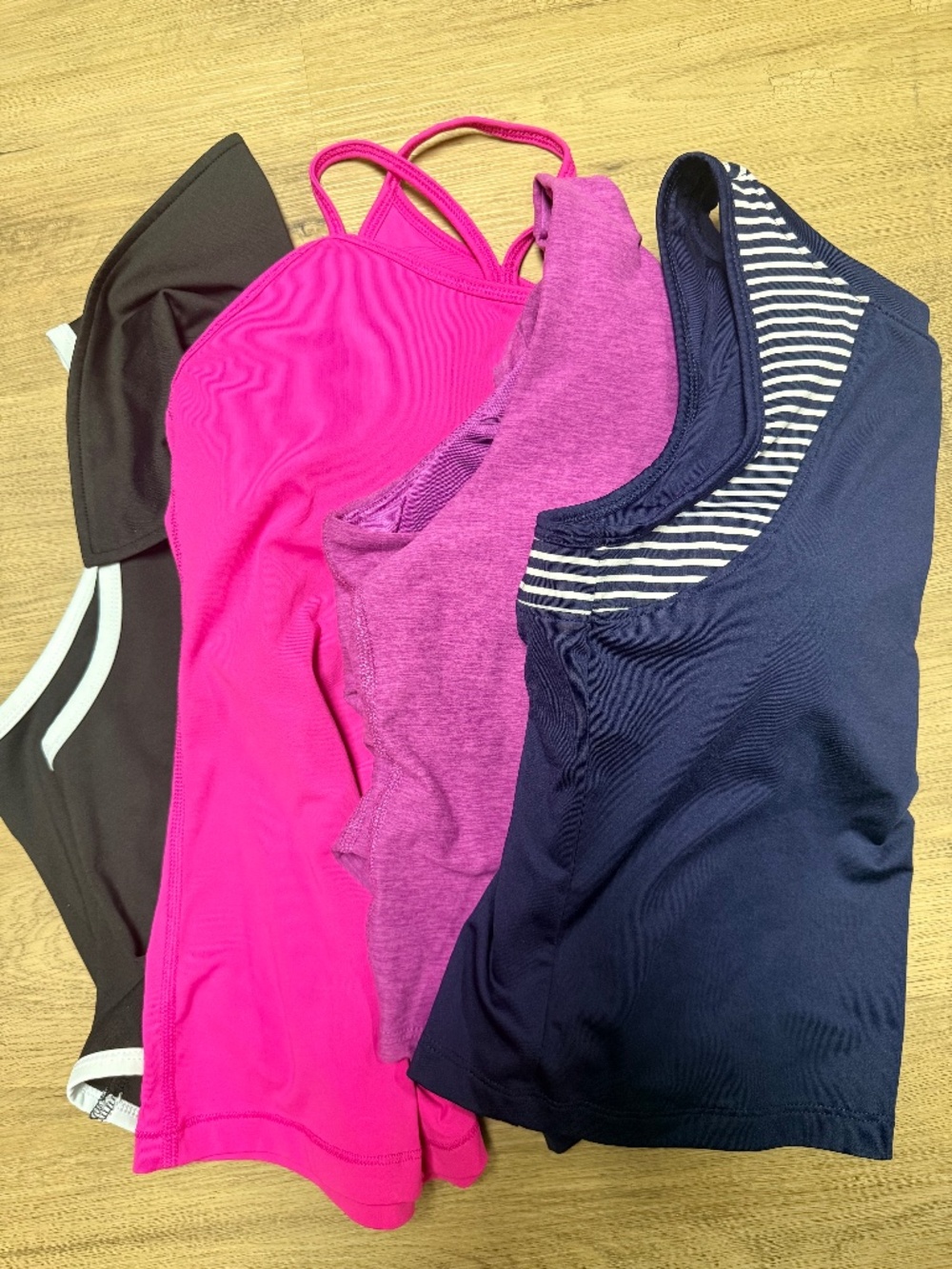 Women’s Small Athletic Tank Tops Bundle of 4 | Built-In Bras | Workout Tennis